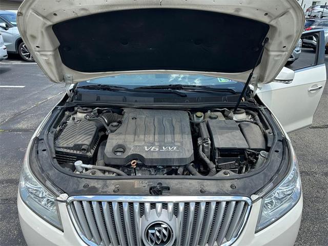 Photo of 2012 White Diamond Clearcoat Buick LaCrosse
