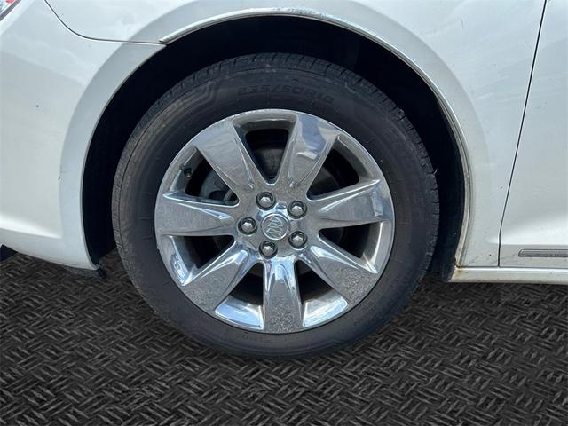 Photo of 2012 White Diamond Clearcoat Buick LaCrosse
