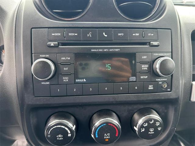 Photo of 2016 Redline 2 Coat Pearl Jeep Compass