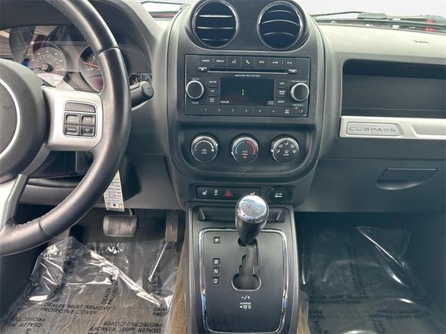 Photo of 2016 Redline 2 Coat Pearl Jeep Compass