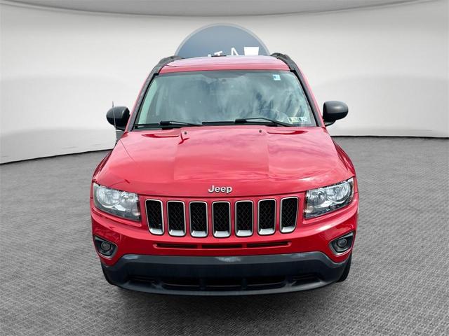 Photo of 2016 Redline 2 Coat Pearl Jeep Compass