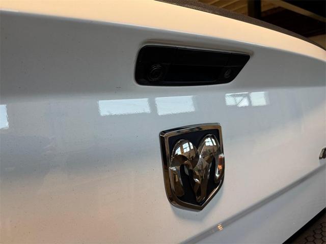 Photo of 2017 Bright White Clearcoat RAM 1500