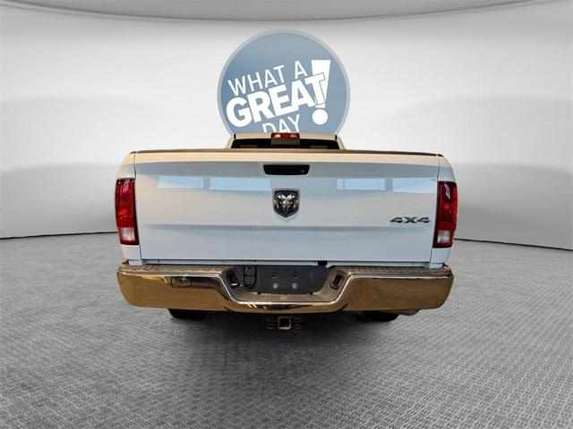 Photo of 2017 Bright White Clearcoat RAM 1500