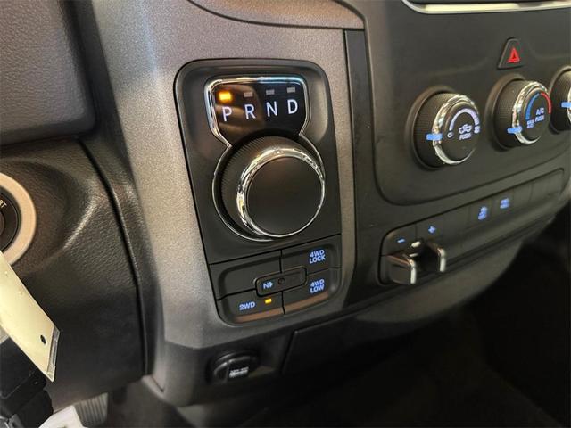 Photo of 2017 Bright White Clearcoat RAM 1500