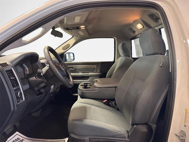 Photo of 2017 Bright White Clearcoat RAM 1500