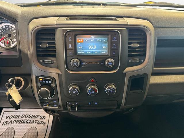 Photo of 2017 Bright White Clearcoat RAM 1500