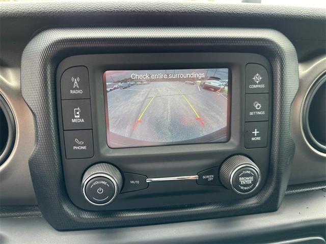 Photo of 2019 Black Clearcoat Jeep Wrangler Unlimited