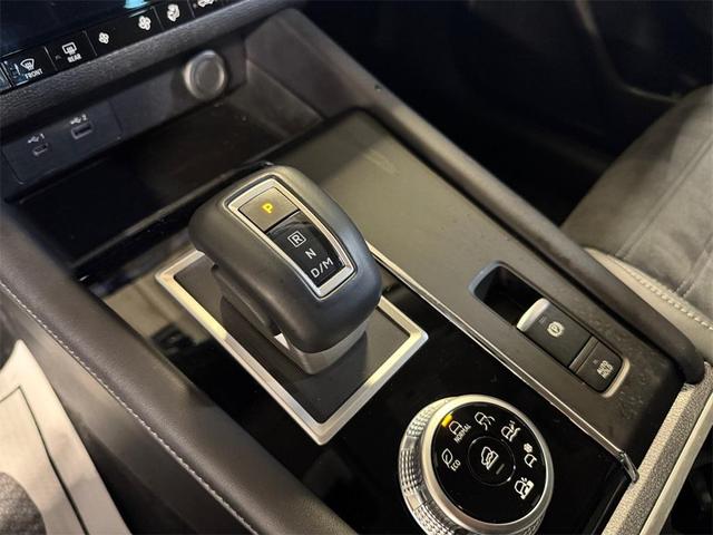 Photo of 2023 Alloy Silver Metallic Mitsubishi Outlander