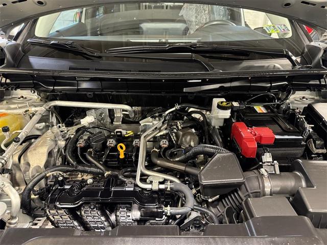 Photo of 2023 Alloy Silver Metallic Mitsubishi Outlander