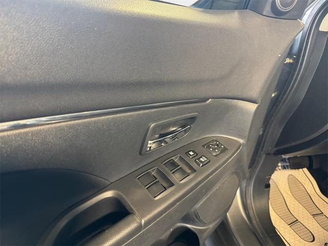 Photo of 2020 Mercury Gray Metallic Mitsubishi Outlander Sport