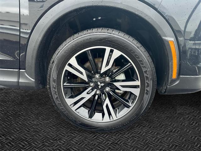 Photo of 2025 Black Mitsubishi Eclipse Cross