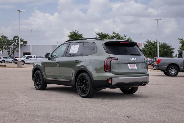 Photo of 2023 Jungle Green Kia Telluride