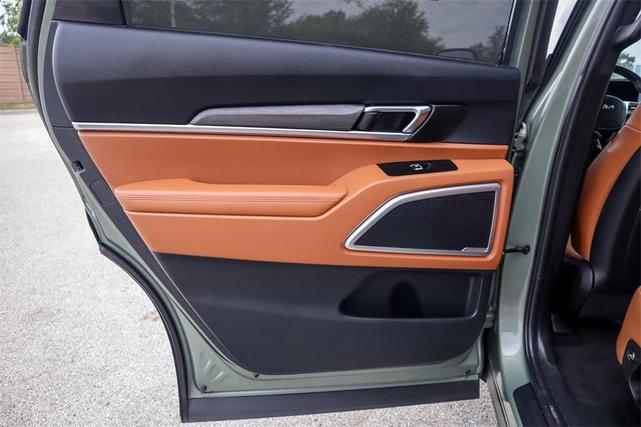 Photo of 2023 Jungle Green Kia Telluride