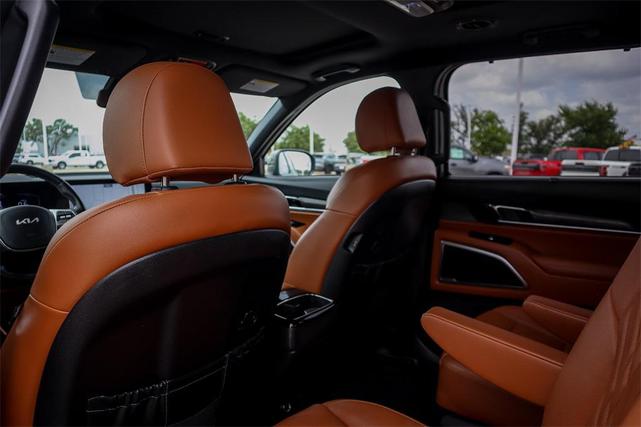 Photo of 2023 Jungle Green Kia Telluride