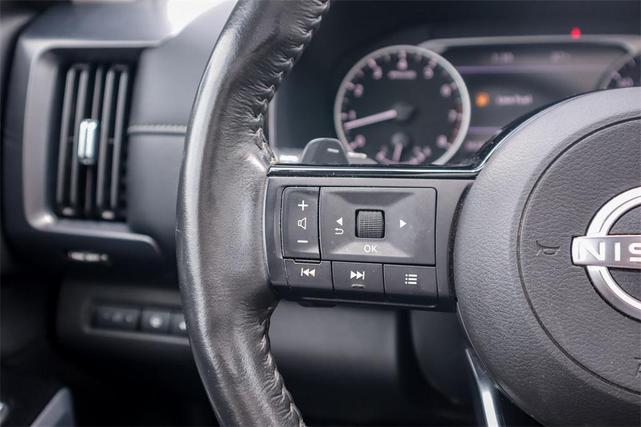 Photo of 2024 Obsidian Green Pearl Nissan Pathfinder
