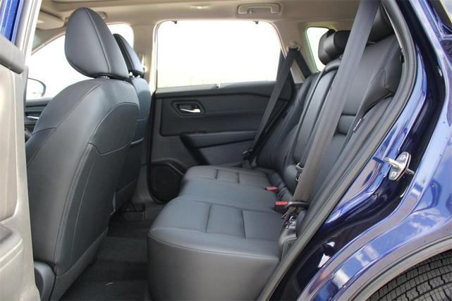 Photo of 2025 Deep Ocean Blue Pearl Nissan Rogue