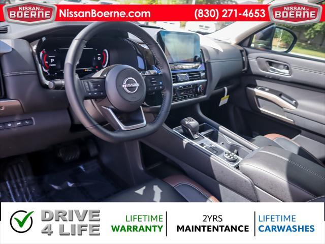 Photo of 2025 Super Black Nissan Pathfinder