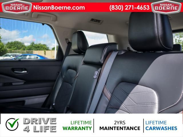 Photo of 2025 Super Black Nissan Pathfinder