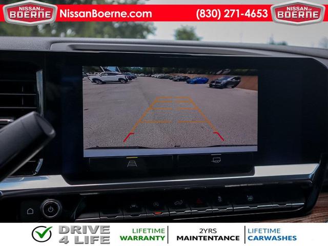 Photo of 2025 Summit White Chevrolet Silverado 1500