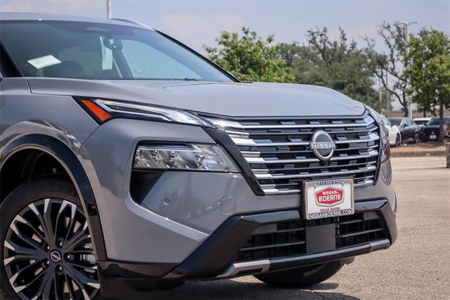 Photo of 2025 Boulder Gray Pearl Nissan Rogue