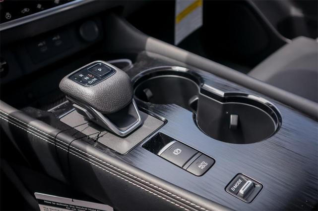 Photo of 2025 Boulder Gray Pearl Nissan Rogue