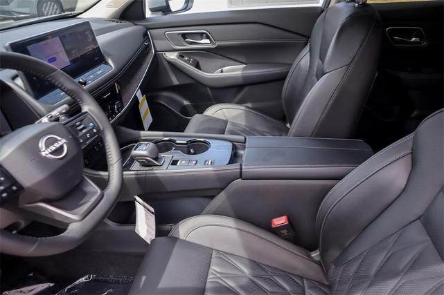 Photo of 2025 Boulder Gray Pearl Nissan Rogue