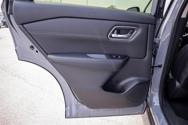Photo of 2025 Boulder Gray Pearl Nissan Rogue