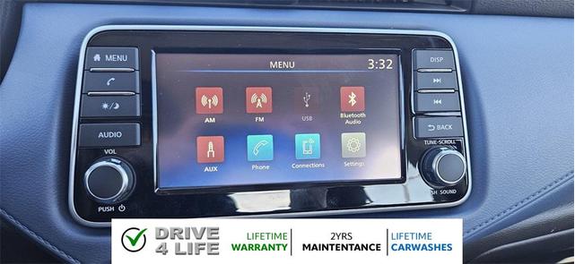 Photo of 2025 Brilliant Silver Metallic Nissan Versa