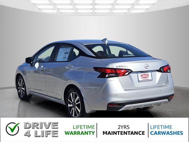 Photo of 2025 Brilliant Silver Metallic Nissan Versa