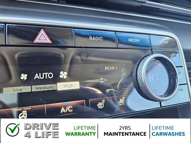 Photo of 2023 Vik Black Genesis GV80