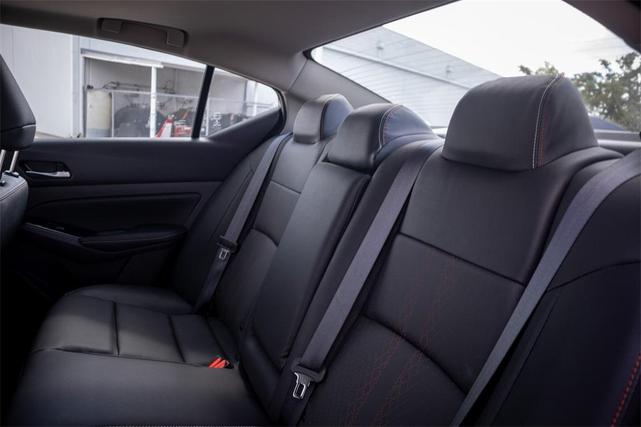 Photo of 2025 Gray Sky Pearl Nissan Altima