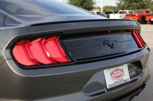 Photo of 2020 Magnetic Ford Mustang