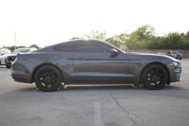Photo of 2020 Magnetic Ford Mustang
