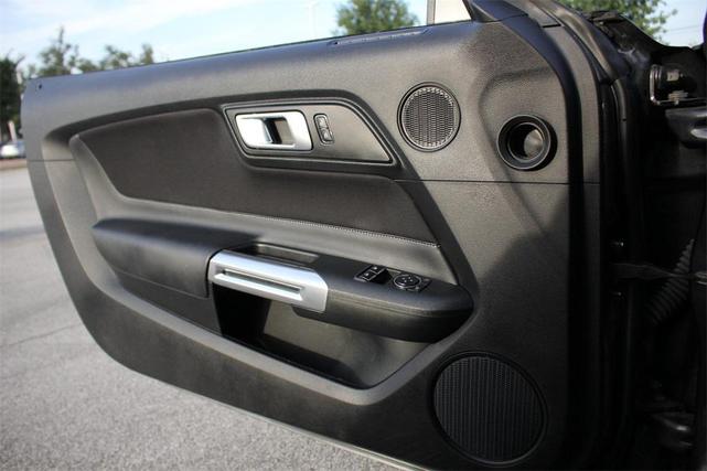 Photo of 2020 Magnetic Ford Mustang