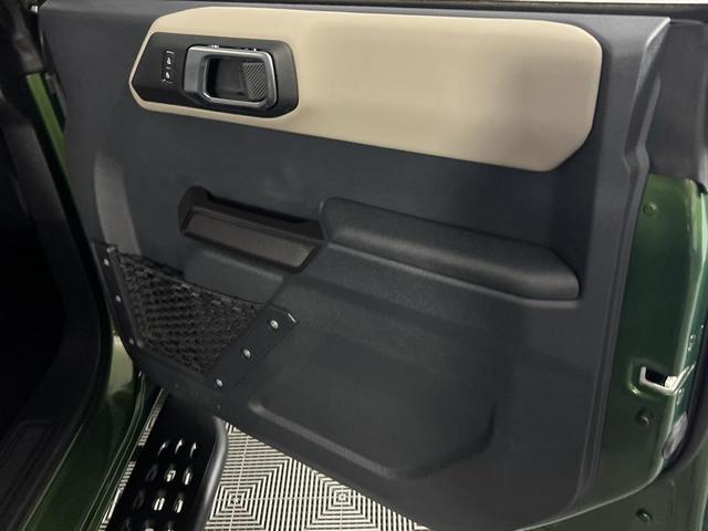 Photo of 2024 Green Metallic Ford Bronco