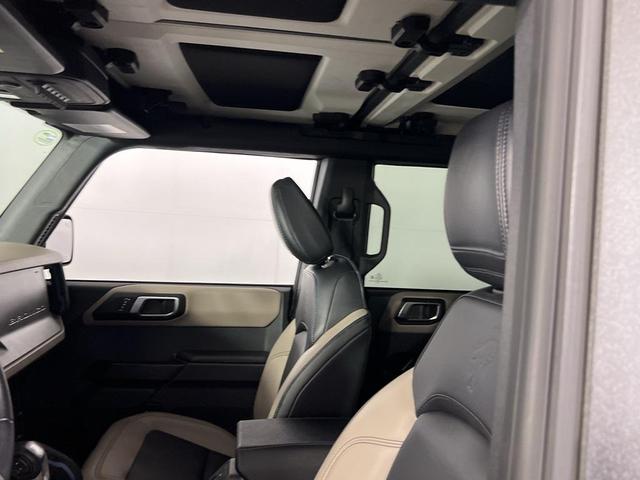 Photo of 2024 Green Metallic Ford Bronco