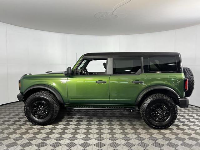 Photo of 2024 Green Metallic Ford Bronco