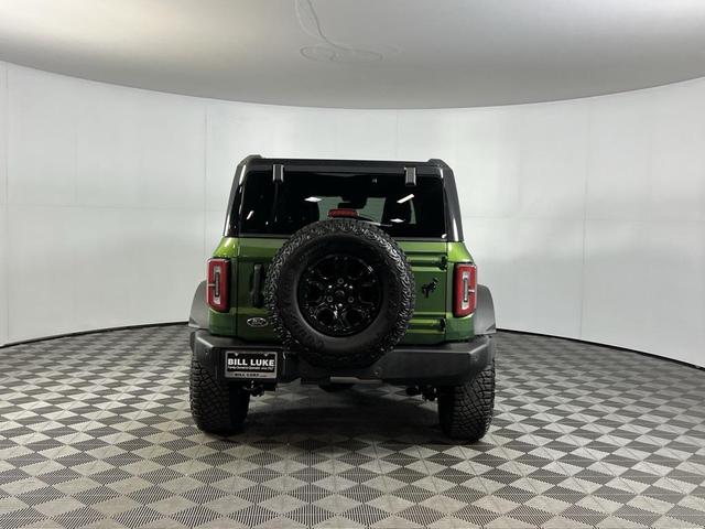 Photo of 2024 Green Metallic Ford Bronco