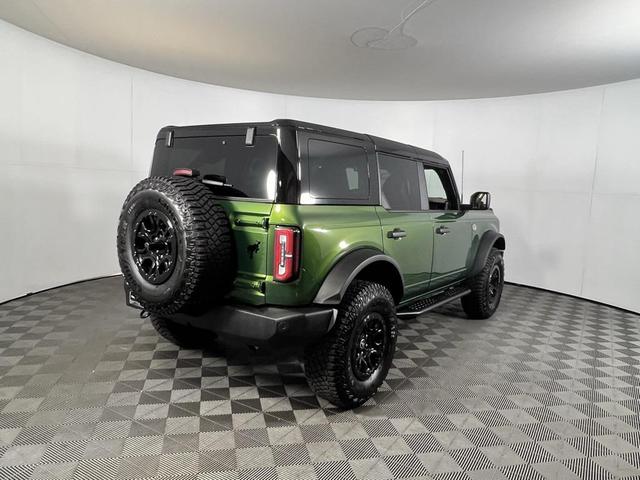 Photo of 2024 Green Metallic Ford Bronco