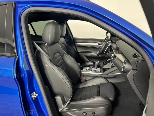 Photo of 2023 Alfa Rosso Alfa Romeo Stelvio