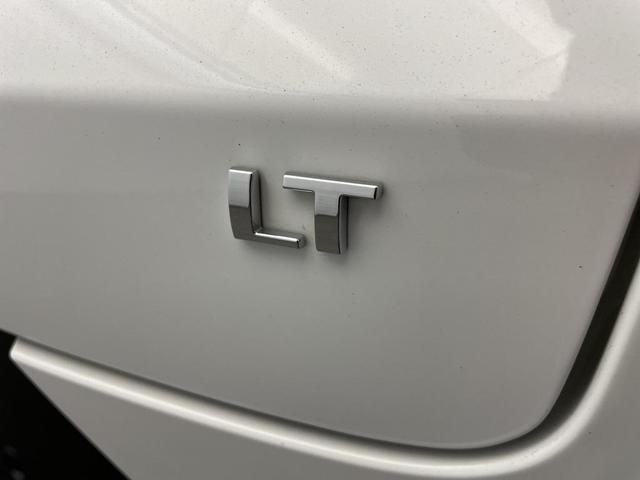 Photo of 2023 Summit White Chevrolet Trailblazer