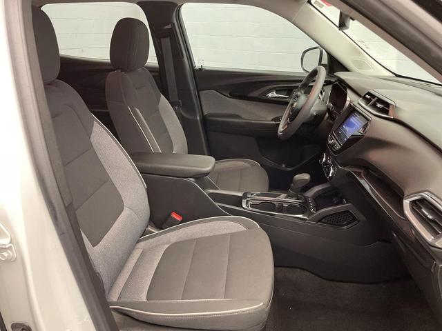 Photo of 2023 Summit White Chevrolet Trailblazer