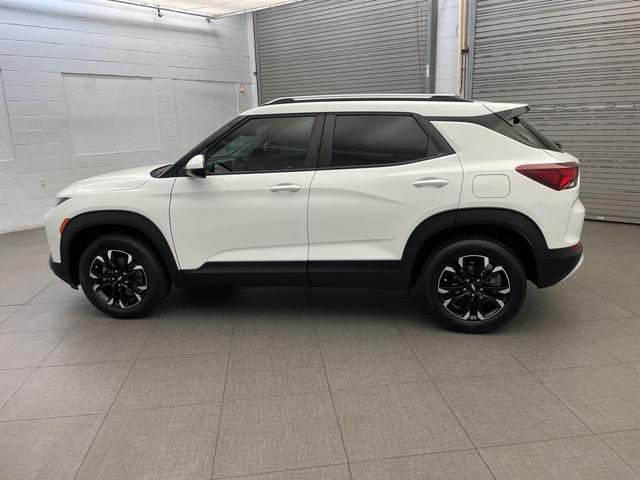 Photo of 2023 Summit White Chevrolet Trailblazer