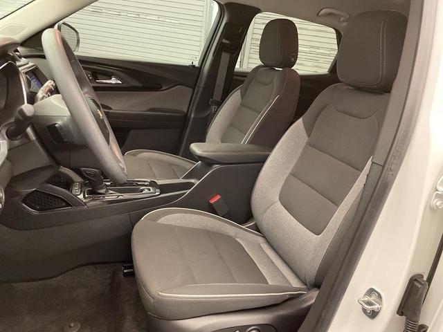 Photo of 2023 Summit White Chevrolet Trailblazer