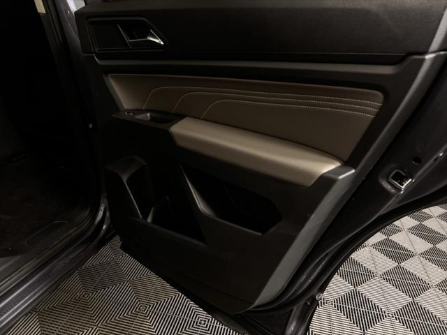 Photo of 2022 Platinum Gray Metallic Volkswagen Atlas