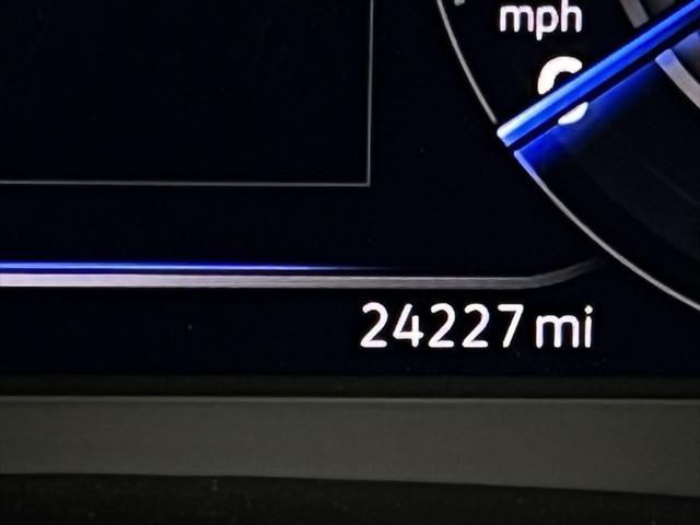 Photo of 2022 Platinum Gray Metallic Volkswagen Atlas