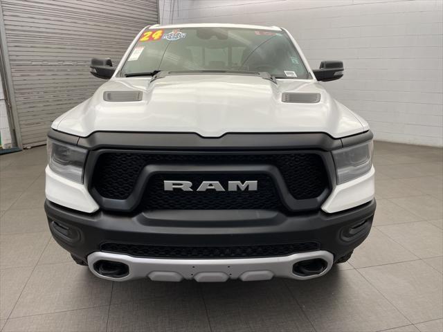Photo of 2024 Bright White Clearcoat RAM 1500