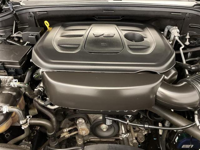 Photo of 2019 Diamond Black Crystal Pearlcoat Jeep Grand Cherokee