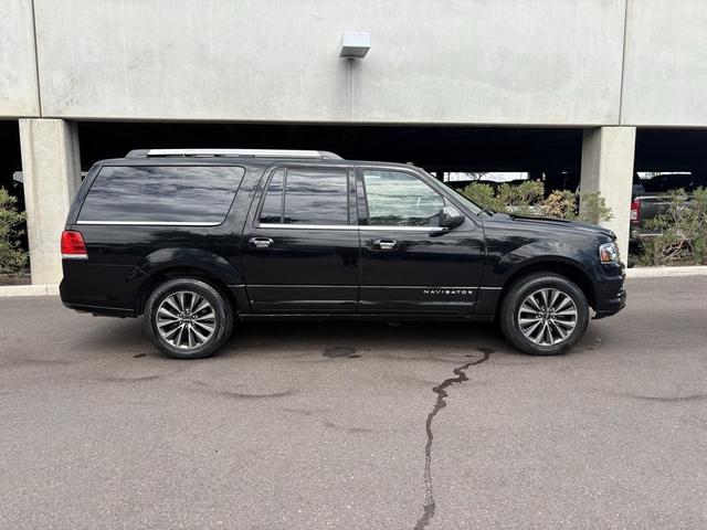 Photo of 2017 Black Velvet Lincoln Navigator