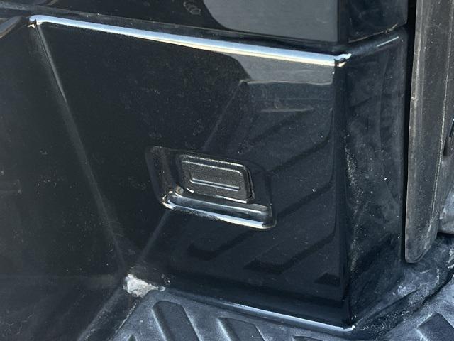 Photo of 2024 Meteorite Metallic (Gray) GMC HUMMER EV SUV